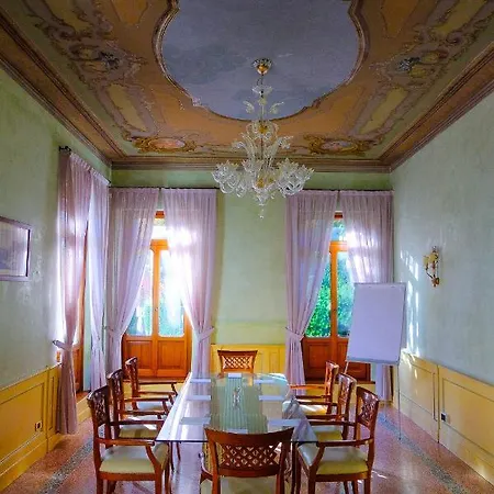 Relais Selvatico 호텔 론카데